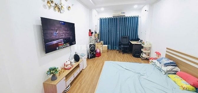 Bán nhà Mạc Thị Bưởi ô tô đỗ cửa, dt 38m2, 4t, giá 7.35 tỷ.