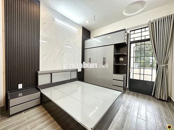 Cần tiền bán gấp nhà Hoàng Hoa Thám, 36m² – giá chỉ 3tỷ5!