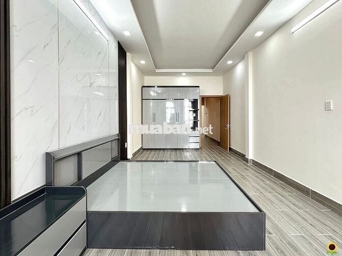 Cần tiền bán gấp nhà Hoàng Hoa Thám, 36m² – giá chỉ 3tỷ5!