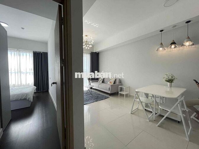 Cho thuê căn 2PN.2WC full nội thất tầng cao view Nam gió mát
