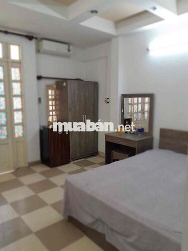 phòng đầy đủ nội thất hẻm lớn Trần Hưng Đạo thông Bùi Viện