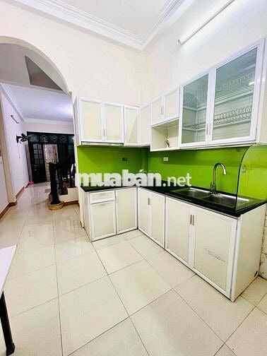 Chính chủ cho thuê nhà riêng 4 tầng 4 ngủ giá tốt