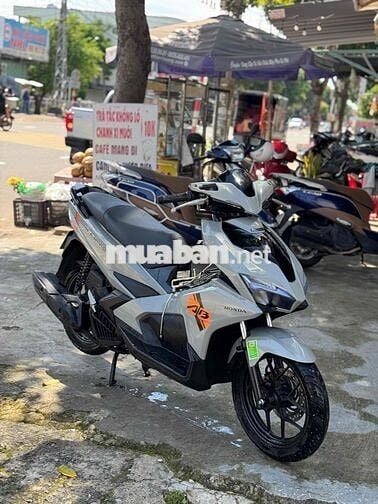 air blade xám xi măng biên 43 thân tài