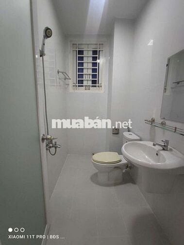 Nhà 1Trệt 2Lầu có 5pn 4wc gần Vạn Phúc 12triệu