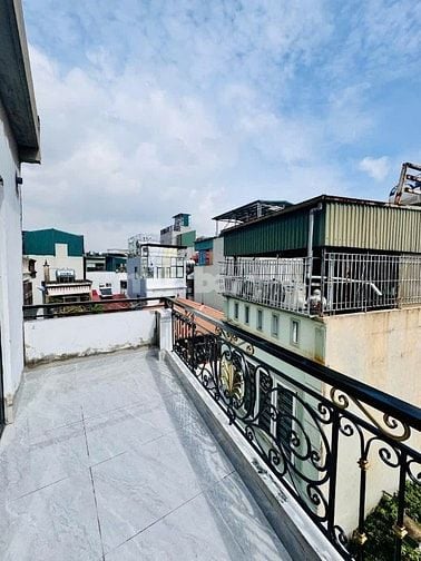 CẦN BÁN NHÀ PHỐ TÔN ĐỨC THẮNG 9,9 TỶ, Ô TÔ, THANG MÁY