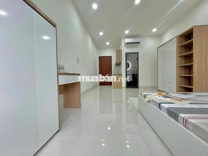 căn hộ 40m2 ban công đón nắng ngay Huỳnh Văn Bánh giáp Quận 3, an ninh
