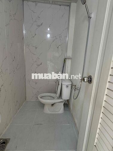 Cho Thuê Nguyên Tầng 3 sân thượng trước sau gần Ql50