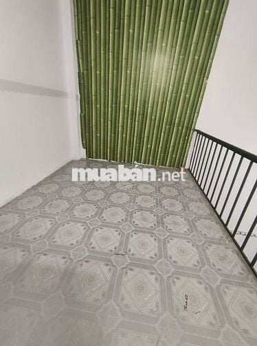Cho thuê phòng trọ có gác 30m2 gần CV phần mềm Quang Trung