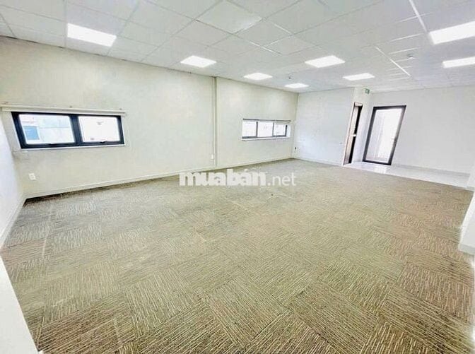 SIÊU PHẨM NHÀ MỚI KÍNH CƯỜNG LỰC 2 MẶT TIỀN THOÁNG CÓ THANG MÁY + PCCC