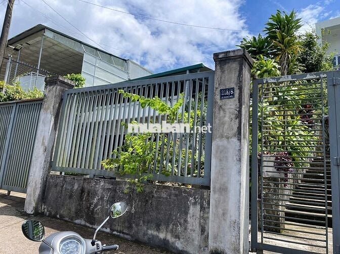 Nhà hoàn công mặt tiền hẻm Phan Chu Trinh Bảo Lộc view đẹp chỉ 4.7 tỷ