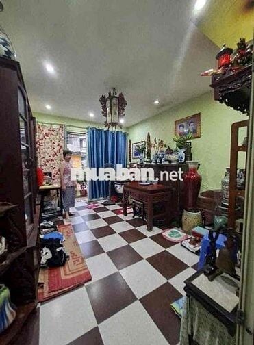 Bán nhà Kinh Doanh phân vỉa hè lô ô tô phố Lò Đúc 47m 2 tầng 6mt giá