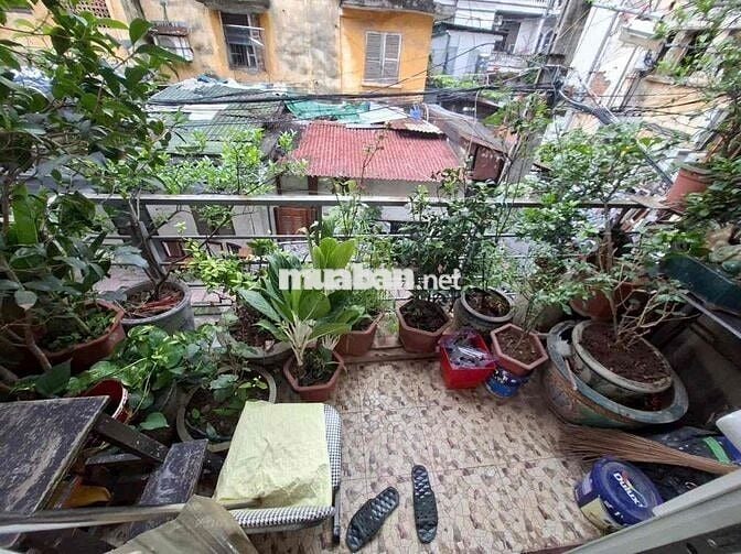 Bán nhà Kinh Doanh phân vỉa hè lô ô tô phố Lò Đúc 47m 2 tầng 6mt giá