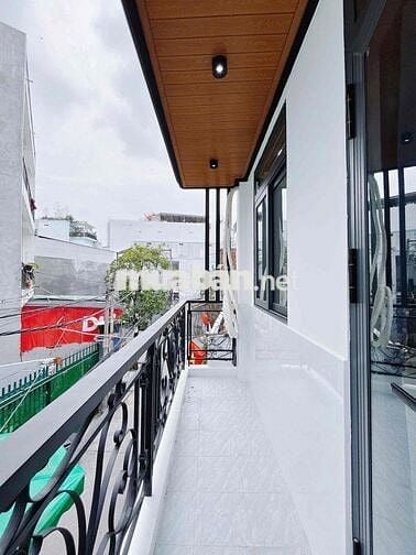 Hẻm xe hơi 5m Đường Tân Mỹ Quận 7 ( nay là phường Tân Thuận )