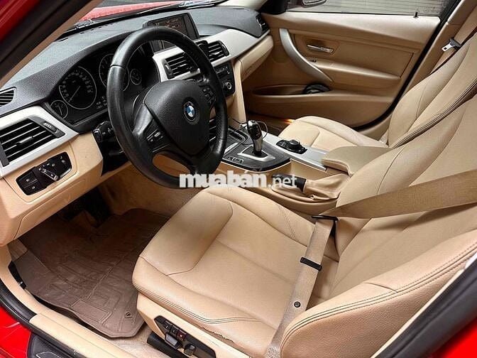 BMW 3 Series 2013 320i - full bảo hiểm từ lúc mua.