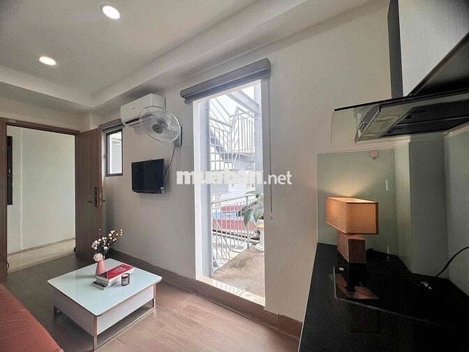 🏢 GIÁ THẬT ! CHDV STUDIO_BALCONY_25m2_FULL NT ( thang máy , hút mùi..)