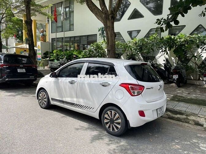 Bán Huyndai I10 đời 2015 xe đẹp đã lên full đồ