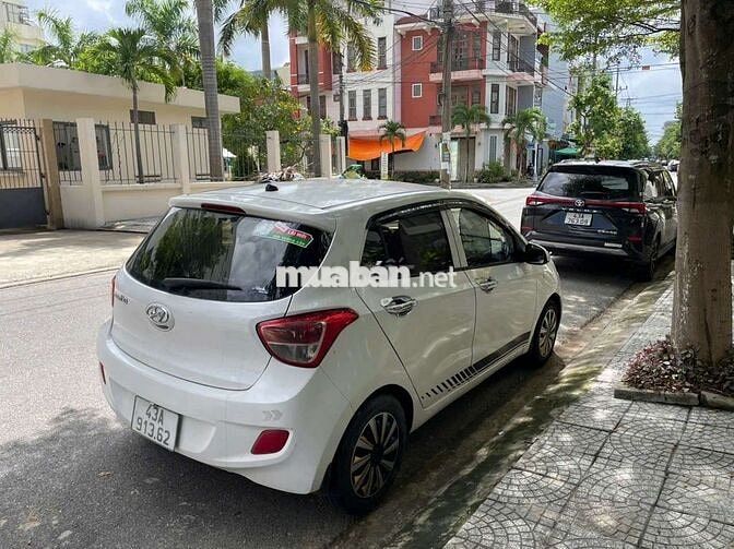 Bán Huyndai I10 đời 2015 xe đẹp đã lên full đồ