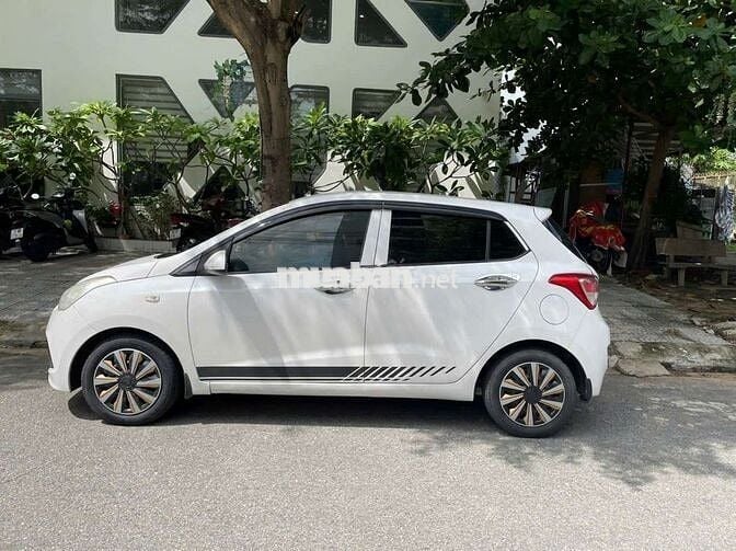 Bán Huyndai I10 đời 2015 xe đẹp đã lên full đồ