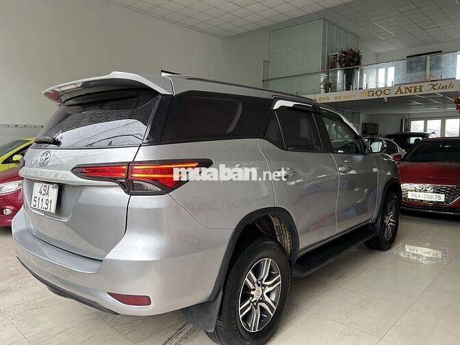 Toyota Fortuner 2017 2.4G 4x2 MT - 120000 km