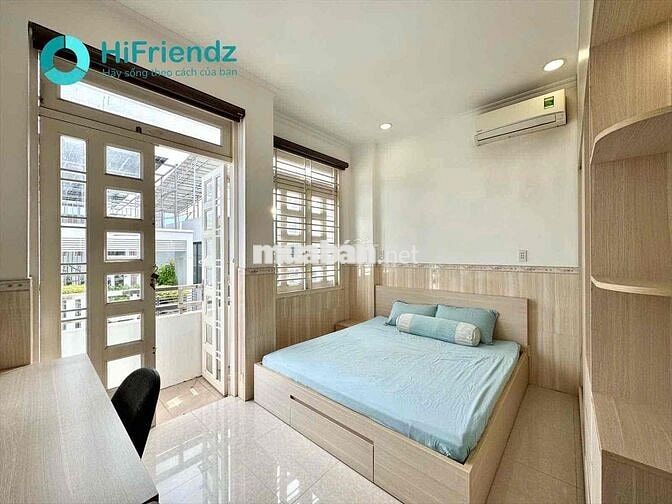 Studio Full nội thất, ban công siêu thoáng sát cầu Nguyễn Văn Cừ