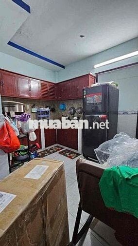 Bán nhà Hẻm 6m  kế bên Eon Tân phú. 4x10. 2 tầng 2pn  3ty5 . sổ vuôn v