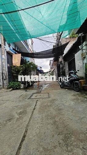 Bán nhà Hẻm 6m  kế bên Eon Tân phú. 4x10. 2 tầng 2pn  3ty5 . sổ vuôn v