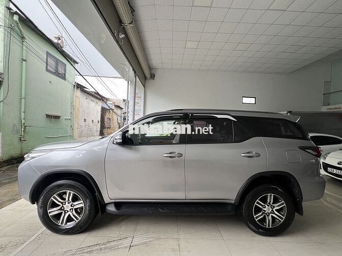 Toyota Fortuner 2017 2.4G 4x2 MT - 120000 km