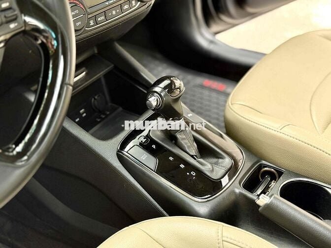 Kia Cerato 2018 2.0 AT - siêu đẹp