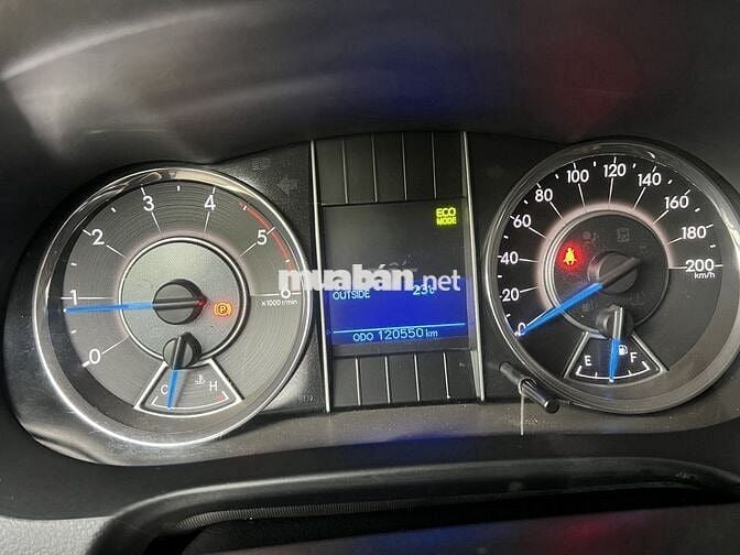 Toyota Fortuner 2017 2.4G 4x2 MT - 120000 km