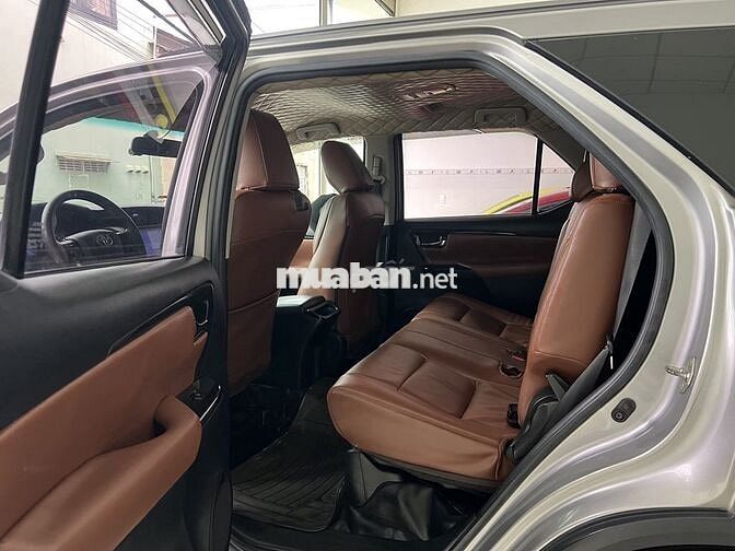 Toyota Fortuner 2017 2.4G 4x2 MT - 120000 km