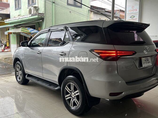 Toyota Fortuner 2017 2.4G 4x2 MT - 120000 km