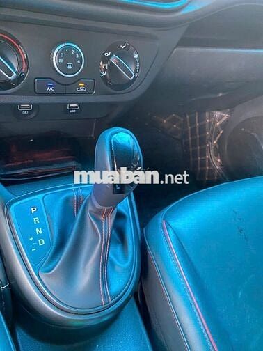 Hyundai Grand i10 2023 1.2 AT - 30000 km