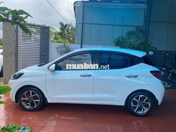 Hyundai Grand i10 2023 1.2 AT - 30000 km