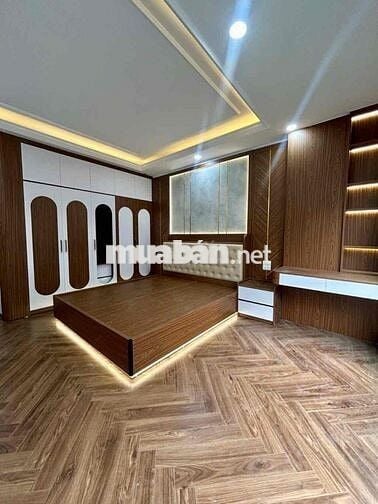 TÂY SƠN ĐỐNG ĐA - 6 TẦNG THANG MÁY - THÔNG SÀN 38m2