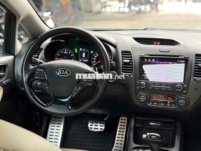 Kia Cerato 2018 2.0 AT - siêu đẹp