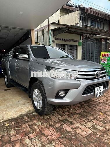 Toyota Hilux 2018 2.4G 4x4 MT - Hàng hiếm