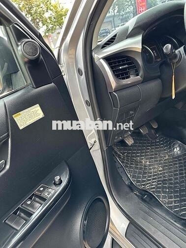 Toyota Hilux 2018 2.4G 4x4 MT - Hàng hiếm