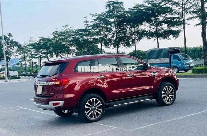 Ford Everest 2018 Titanium 2.0L 4x4 AT - 105000 km
