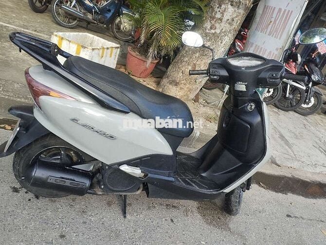Lead máy Rin, xe đẹp
