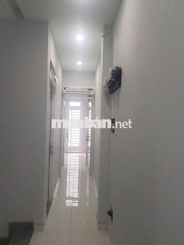CÁCH CẦU NGUYỄN TRI PHƯƠNG 200M - CHDV 4 TẦNG - 11PN - 72M2 VUÔNG VỨC