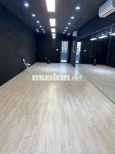 Cho Thuê Nhà Mặt Tiền Ba Vì Siêu Đẹp, Phường 15, Quận 10