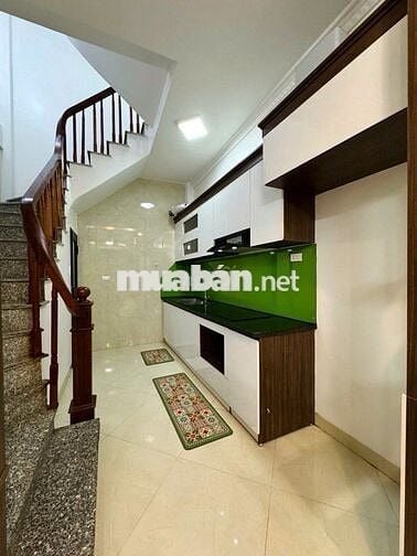 Em đang bán nhà Phố Lụa –Ngõ rộng thênh thang,40m, 5t,giá chỉ 8 tỷ hơn
