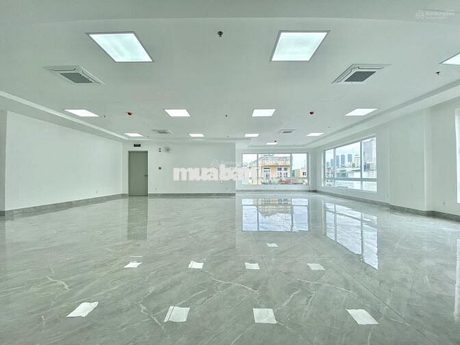 Tòa nhà mới xây mặt tiền Gần Nguyễn Tri Phương, Phường 6, Quận 10