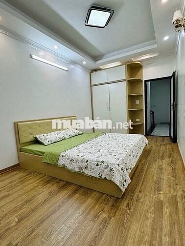 Em đang bán nhà Phố Lụa –Ngõ rộng thênh thang,40m, 5t,giá chỉ 8 tỷ hơn