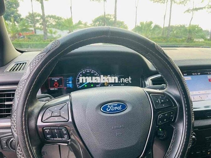 Ford Everest 2018 Titanium 2.0L 4x4 AT - 105000 km
