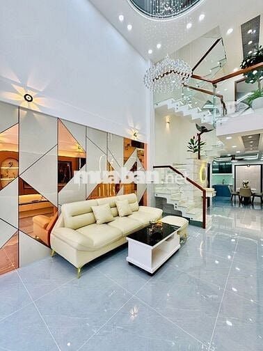 Siêu phẩm xây mới full nội thất siêu đẹp