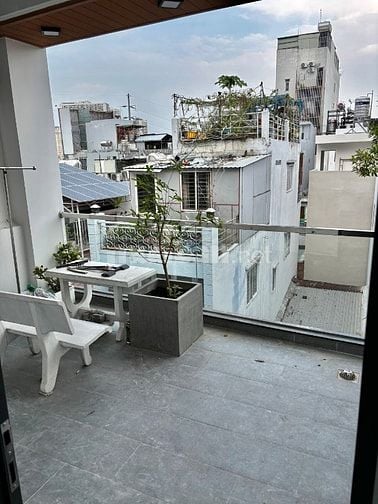 Nhà mới, phòng mới sạch sẽ thoáng mát gần cầu Nguyễn Văn Cừ thuận tiện