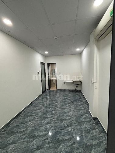Nhà mới, phòng mới sạch sẽ thoáng mát gần cầu Nguyễn Văn Cừ thuận tiện
