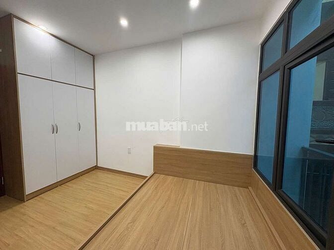 Khai trương CCMN 25m2 Full đồ. Ban công, máy giặt riêng tại Khâm Thiên