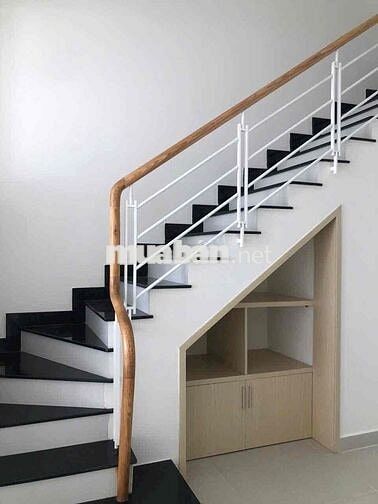 NHÀ TRỆT LẦU 2PN SÂN XE HƠI MỚI XÂY CHO THUÊ